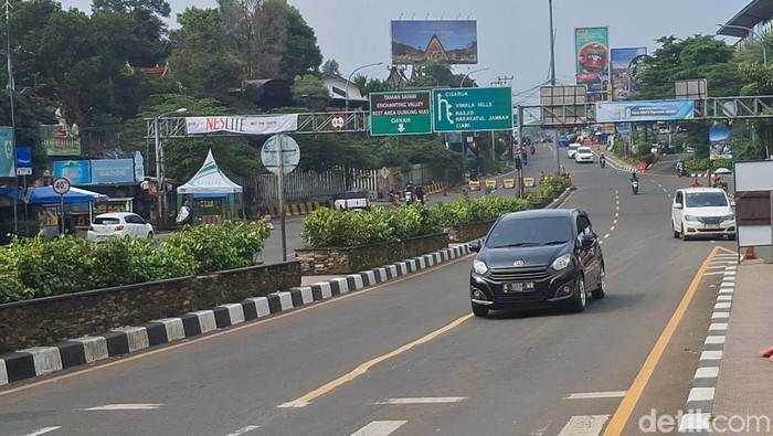 Jalan Berlubang Parah